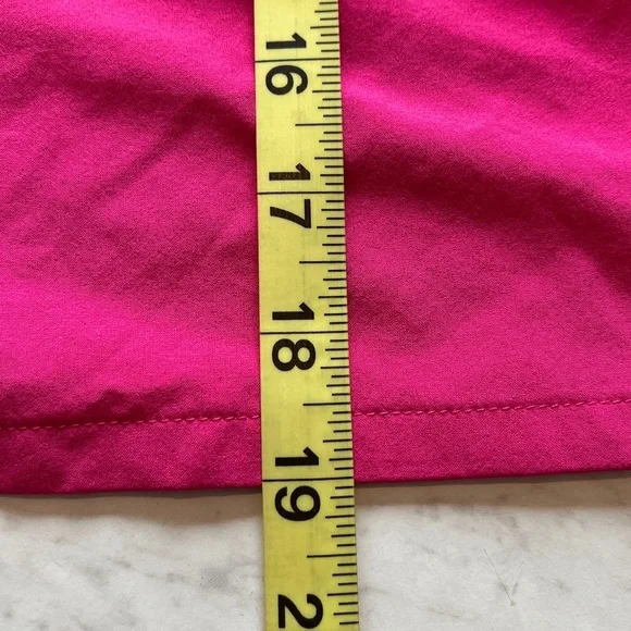 Eddie Bauer VNeck Sleeveless Top. Large - Picture 6 of 6